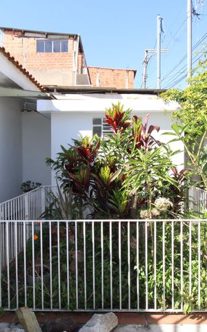 Casa à venda com 160m², 4 quartos e 3 vagasQuintal