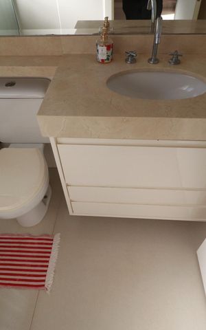 Apartamento para alugar com 194m², 3 quartos e 3 vagasBanheiro suite 2