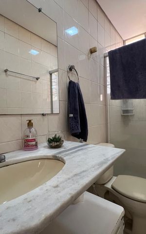 Apartamento à venda com 75m², 3 quartos e 1 vaga Apartamento à venda com 75m², 3 quartos e 1 vagaBanheiro Social