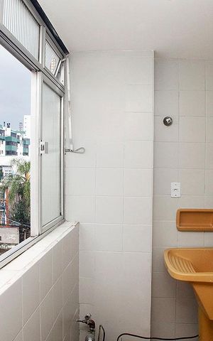 Apartamento à venda com 81m², 2 quartos e 1 vagaCozinha + Área de Serviço + Despensa