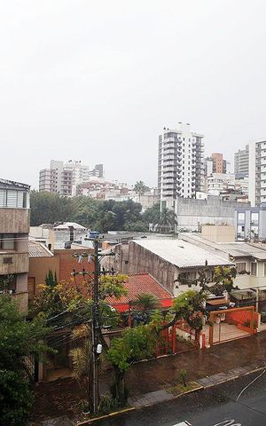 Apartamento à venda com 81m², 2 quartos e 1 vagaQuarto 1 Vista