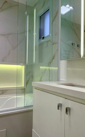 Apartamento para alugar com 210m², 4 quartos e 2 vagas Apartamento para alugar com 210m², 4 quartos e 2 vagasBanheiro da Suíte 4