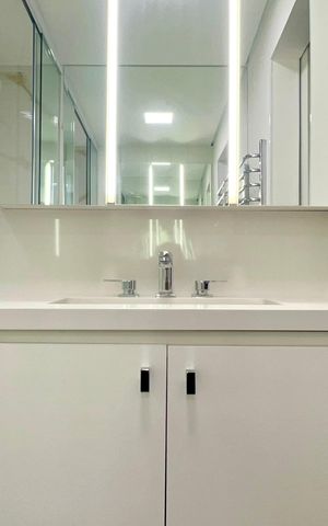 Apartamento para alugar com 210m², 4 quartos e 2 vagas Apartamento para alugar com 210m², 4 quartos e 2 vagasBanheiro da Suíte 4