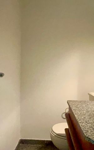 Apartamento para alugar com 210m², 4 quartos e 2 vagas Apartamento para alugar com 210m², 4 quartos e 2 vagasLavabo