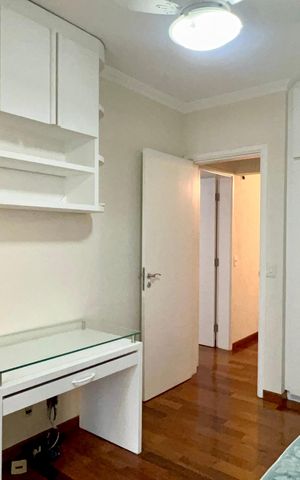 Apartamento para alugar com 210m², 4 quartos e 2 vagas Apartamento para alugar com 210m², 4 quartos e 2 vagasSuíte 1