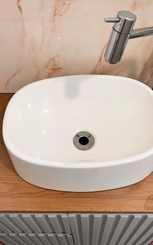 Apartamento à venda com 45m², 2 quartos e 1 vaga Apartamento à venda com 45m², 2 quartos e 1 vagaBanheiro Social