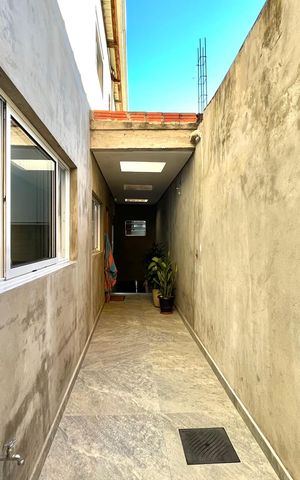 Casa à venda com 250m², 2 quartos e 2 vagasÁrea externa