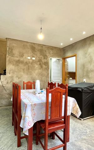 Casa à venda com 250m², 2 quartos e 2 vagasQuintal