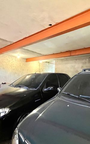 Casa à venda com 250m², 2 quartos e 2 vagasGaragem