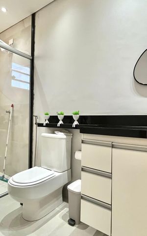 Casa à venda com 250m², 2 quartos e 2 vagasBanheiro da Suíte 1