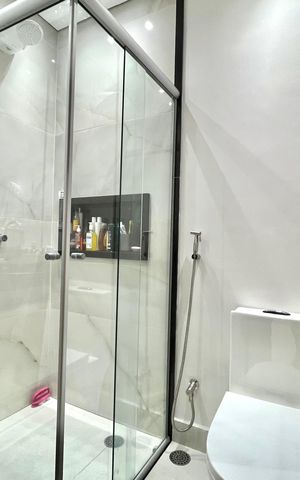 Casa à venda com 250m², 2 quartos e 2 vagasBanheiro da Suíte 2