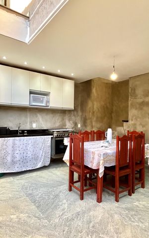 Casa à venda com 250m², 2 quartos e 2 vagasQuintal