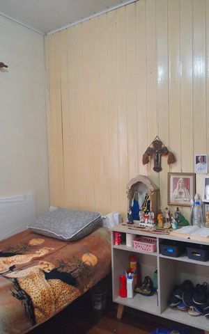Casa à venda com 180m², 3 quartos e 6 vagasquarto 2