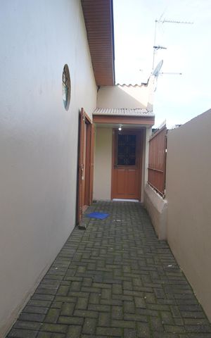 Casa à venda com 180m², 3 quartos e 6 vagasCorredor