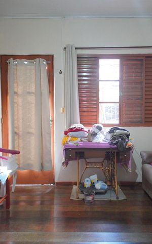 Casa à venda com 180m², 3 quartos e 6 vagasSala