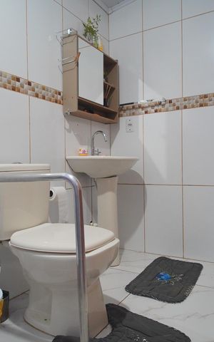 Casa à venda com 180m², 3 quartos e 6 vagasBanheiro da Suíte