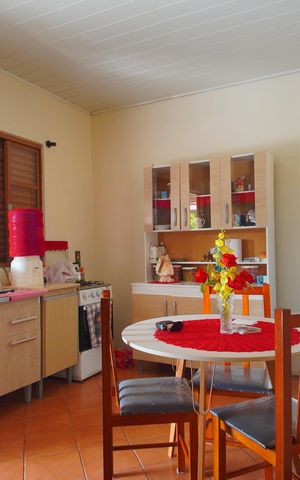 Casa à venda com 180m², 3 quartos e 6 vagasCozinha 2