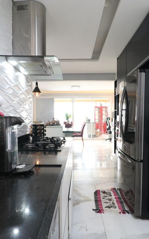 Apartamento à venda com 134m², 2 quartos e 2 vagasCozinha e Área de Serviço