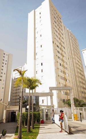 Apartamento à venda com 42m², 2 quartos e 1 vaga Apartamento à venda com 42m², 2 quartos e 1 vagaFachada