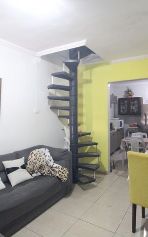 Casa à venda com 55m², 2 quartos e sem vagaSala