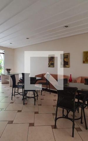 Apartamento para alugar com 130m², 4 quartos e 2 vagas Apartamento para alugar com 130m², 4 quartos e 2 vagasÁrea comum - Salão de festas