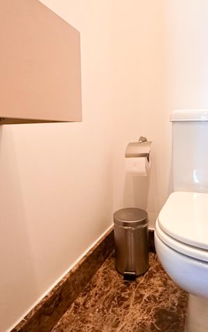 Apartamento para alugar com 130m², 4 quartos e 2 vagas Apartamento para alugar com 130m², 4 quartos e 2 vagasLavabo