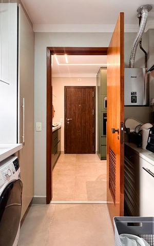 Apartamento para alugar com 130m², 4 quartos e 2 vagas Apartamento para alugar com 130m², 4 quartos e 2 vagasÁrea de Serviço