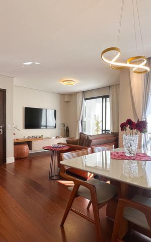 Apartamento para alugar com 130m², 4 quartos e 2 vagas Apartamento para alugar com 130m², 4 quartos e 2 vagasSala