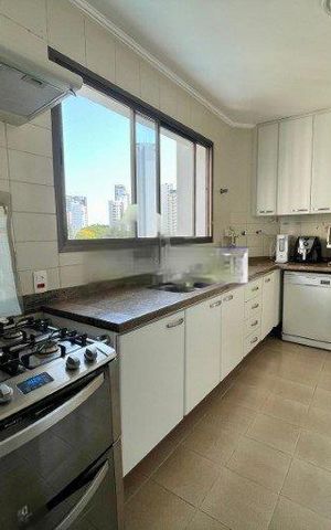 Apartamento à venda com 239m², 4 quartos e 3 vagas