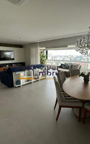 Apartamento à venda com 211m², 3 quartos e 3 vagas