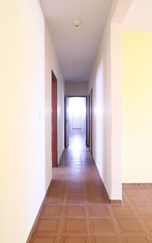 Casa para alugar com 250m², 5 quartos e 2 vagasCorredor