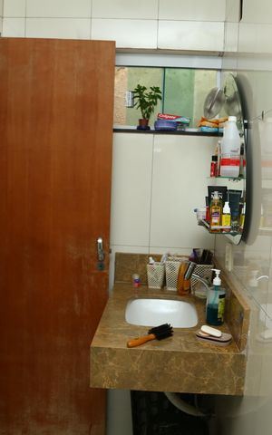 Casa à venda com 360m², 4 quartos e 4 vagasBanheiro social