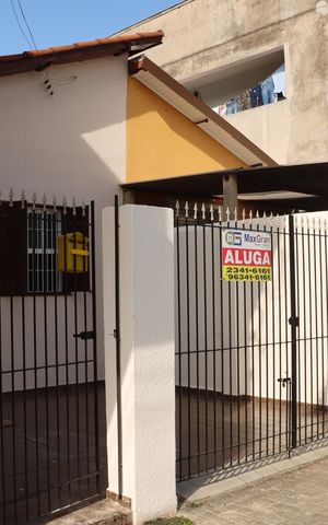 Casa para alugar com 152m², 3 quartos e 1 vagaFachada