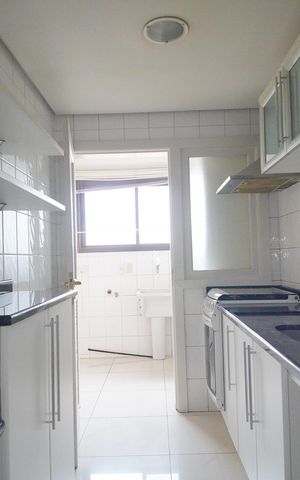 Apartamento para alugar com 109m², 2 quartos e 2 vagascozinha