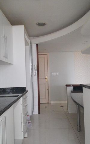 Apartamento para alugar com 109m², 2 quartos e 2 vagascozinha