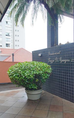 Apartamento para alugar com 109m², 2 quartos e 2 vagasEntrada