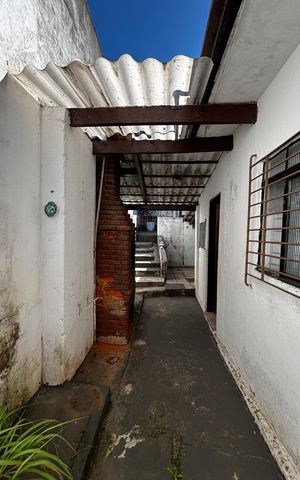 Casa à venda com 156m², 2 quartos e 2 vagas Casa à venda com 156m², 2 quartos e 2 vagasQuintal