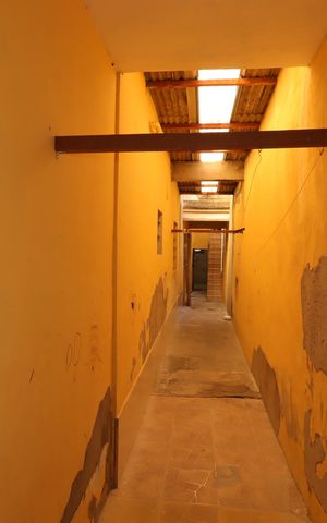 Casa à venda com 225m², 3 quartos e 2 vagasCorredor externo