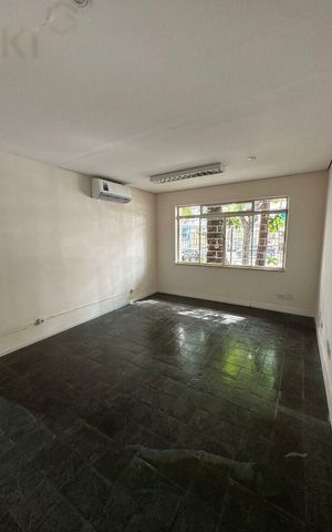 Apartamento à venda com 138m², 4 quartos e 1 vaga