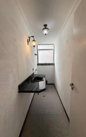 Apartamento à venda com 228m², 4 quartos e 2 vagas