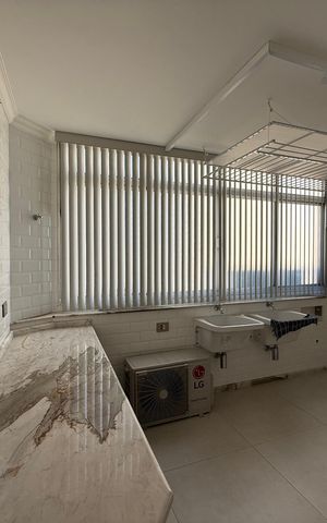 Apartamento à venda com 228m², 4 quartos e 2 vagas