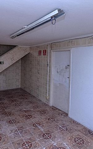 Casa à venda com 560m², 10 quartos e 10 vagasdespensa _1