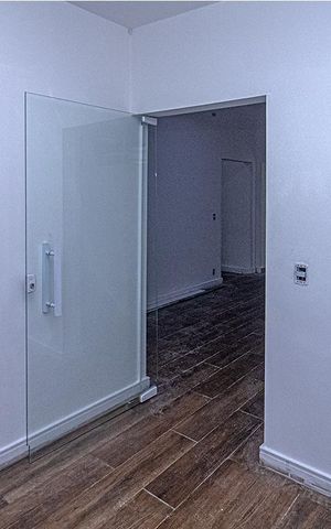 Casa à venda com 560m², 10 quartos e 10 vagasquarto 3_4