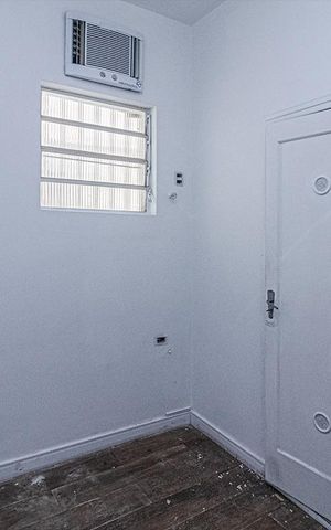 Casa à venda com 560m², 10 quartos e 10 vagasquarto 4_2