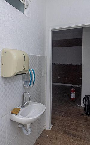 Casa à venda com 560m², 10 quartos e 10 vagasbanheiro social_3
