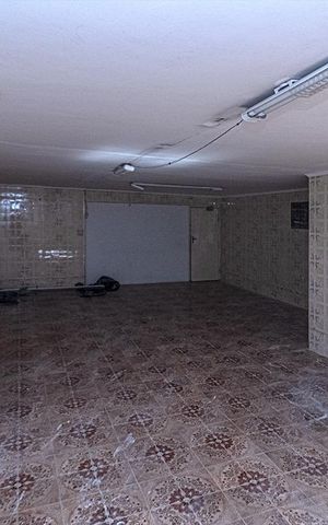 Casa à venda com 560m², 10 quartos e 10 vagassalão de festas_4