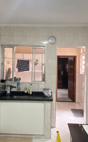 Casa à venda com 132m², 3 quartos e 2 vagas Casa à venda com 132m², 3 quartos e 2 vagasCozinha