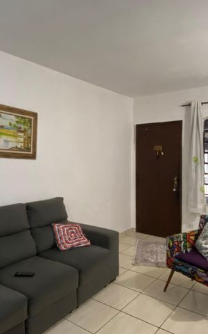 Casa à venda com 132m², 3 quartos e 2 vagas Casa à venda com 132m², 3 quartos e 2 vagasSala