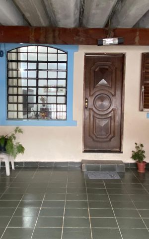 Casa à venda com 132m², 3 quartos e 2 vagas Casa à venda com 132m², 3 quartos e 2 vagasGaragem