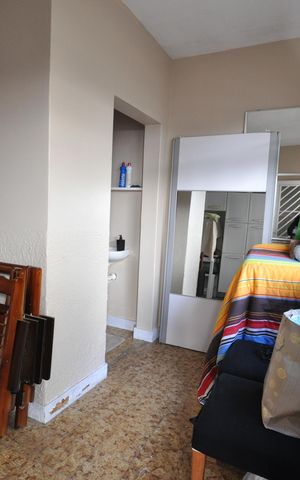 Casa à venda com 1180m², 4 quartos e 13 vagasQuarto de Serviço